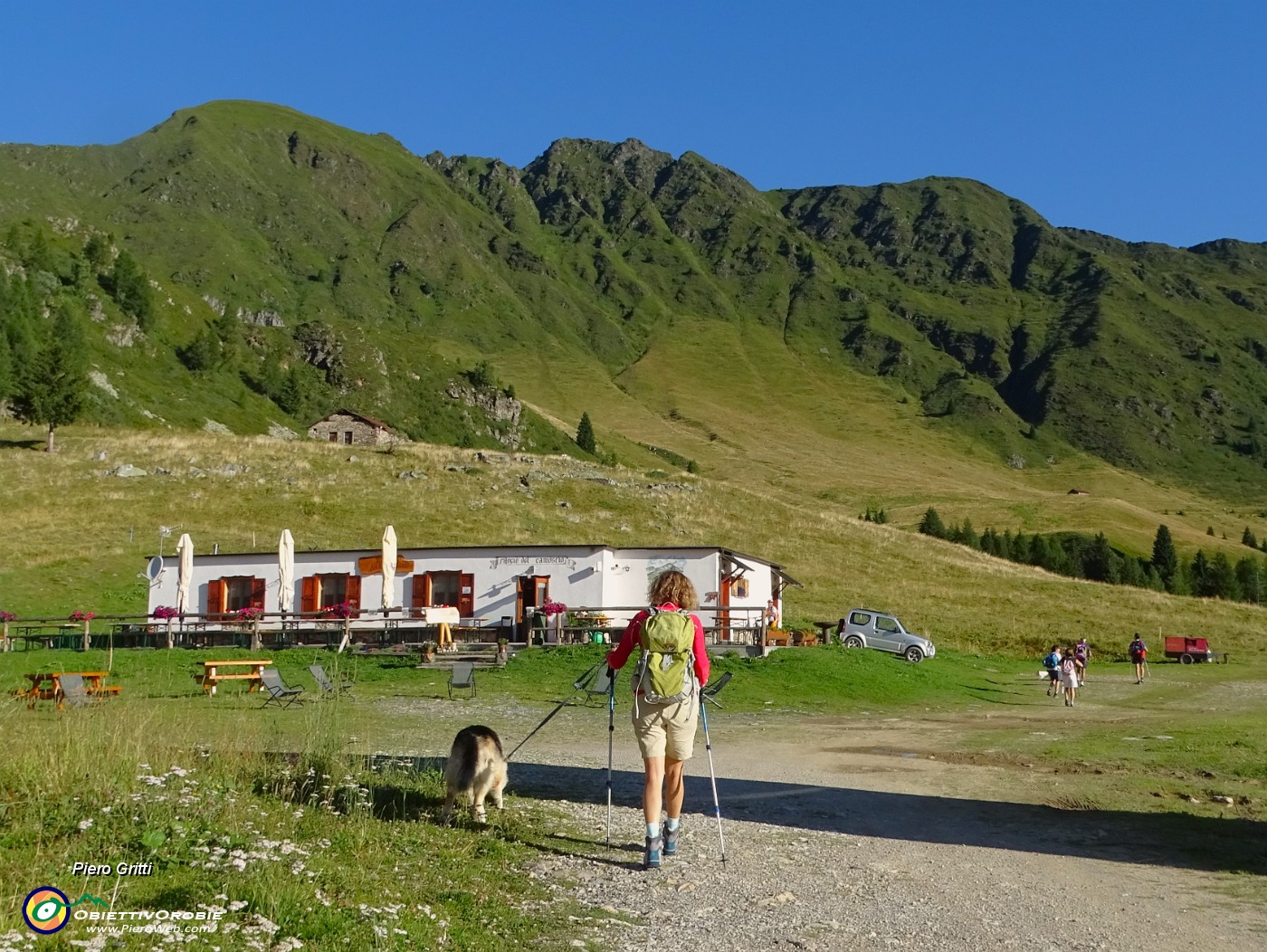 06 Partenza dalla Baita del Camoscio (1750 m) sul sent. 116.JPG